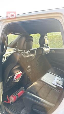 جیپ گراند شیرۆکی